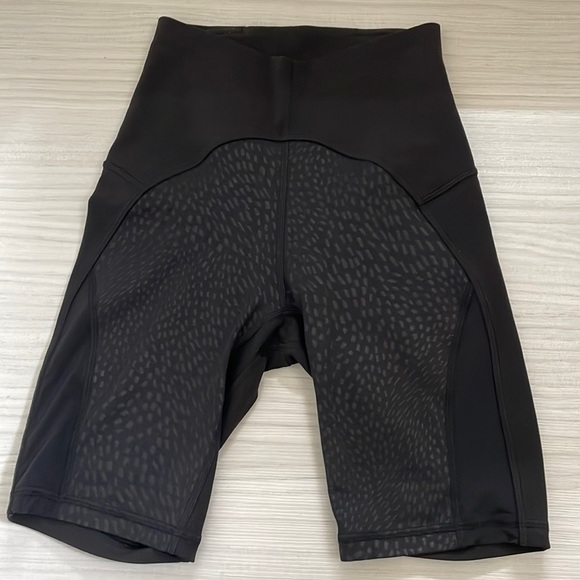 Lulu lemon biker shorts - Picture 1 of 5